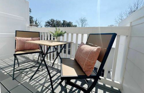 Spacious 3-Floor Downtown Retreat - Prime Location - Foto 9