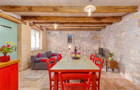 Gorgeous Apartment In Zminj With Wifi - Photo 4