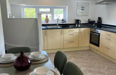 Gatwick 2 Bed Apartments Free Parking - Foto 15