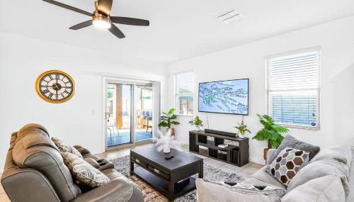 Tropical Desert Oasis Phoenix 5BR 3Bath with Outdoor Tiki Bar & BBQ - Foto 4