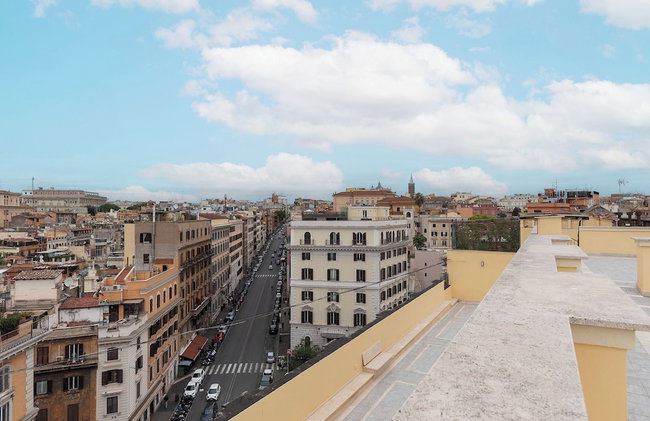 JOIVY Exclusive 2-Bedroom Villa with Private Garden - 5 minutes from the Colosseum - Photo 85