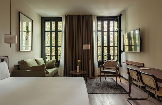 Batimont Suites & Apartments - Photo 11