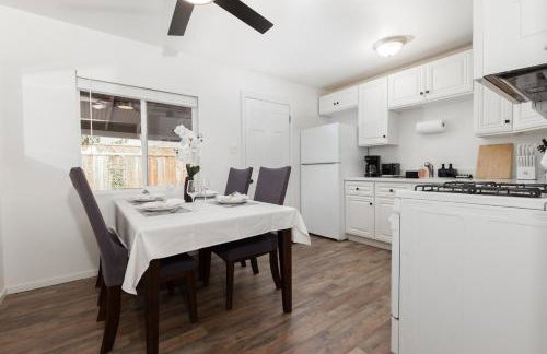 Comfortable Willow Glen Home w Central AC&Heater - Foto 79