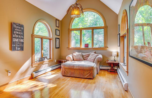 Spacious Belmont Home w/ Seasonal Pool & Grill - Foto 50