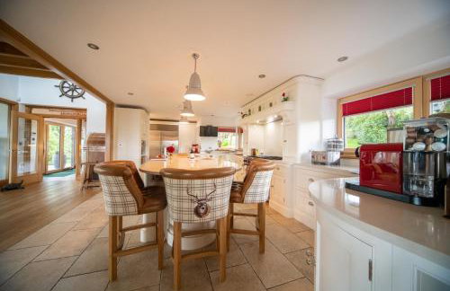 Knockderry Lodge -Private Luxury pet-friendly accommodation in Scotland with hot tub - Foto 16