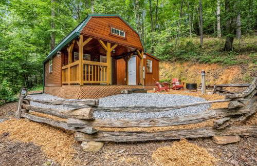 Romantic King-Bed Couples Cabin Lake Lure - Foto 9