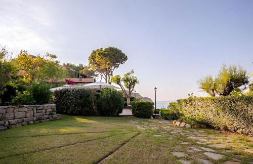 Alle due Torri, villa sulla roccia a picco sul mare - Foto 46