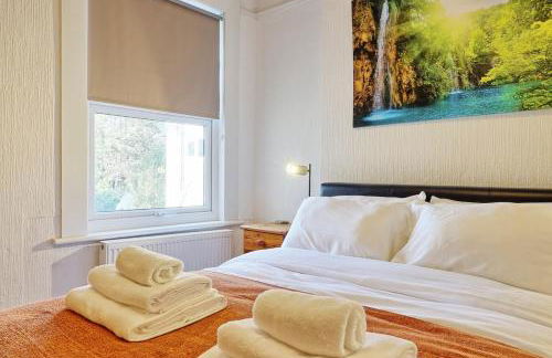 Cosy 2 Bedroom Flat Near Westcliff On Sea Beach & Hamlet Court Road - Foto 33