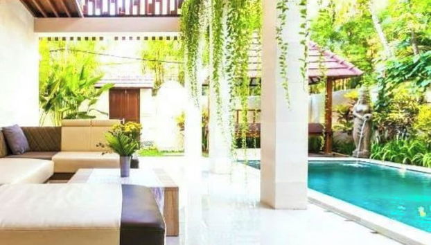 Huge Two Storey 4 Bed 4 Bath Villa With Pool Right in the Heart of Seminyak - Foto 4, Piscina