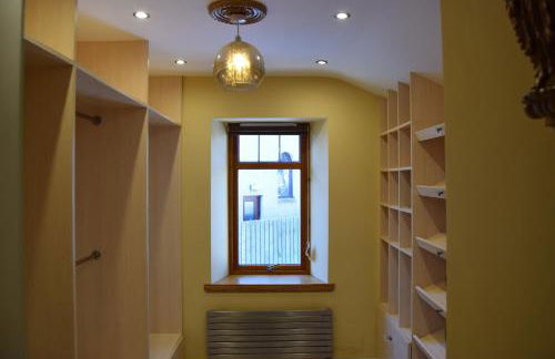 Amazing 4 Bed Scottish Baronial Style House - Foto 26