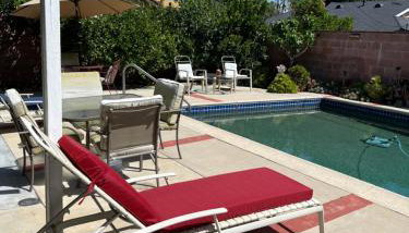 Luxury Oasis Home w/Pool Near CSUN-6 Guests - Foto 2