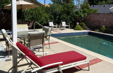 Luxury Oasis Home w/Pool Near CSUN-6 Guests - Foto 2