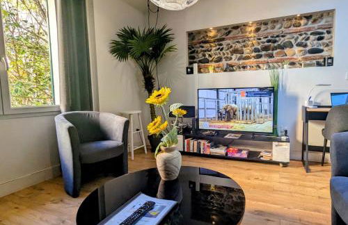 Grand duplex - Parking privé - Centre - Calme - Foto 15