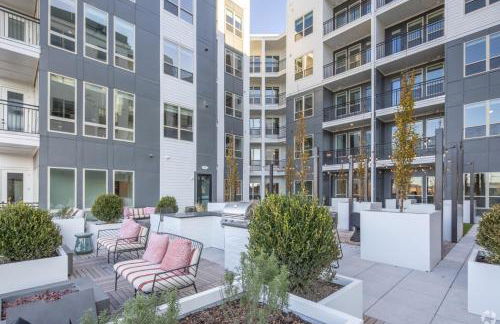 Walk to Regions Field n Railroad Park 2BR - Foto 46