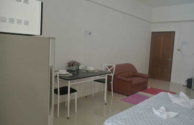 Comfy Studio - Photo 3