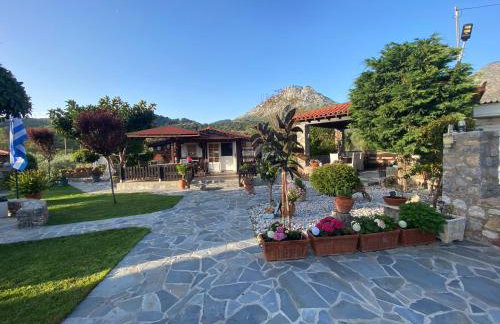 A wooden house in Kardamyla - Foto 20