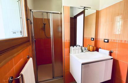 Villa overlooking Lake Maggiore with 3 suites - Foto 19