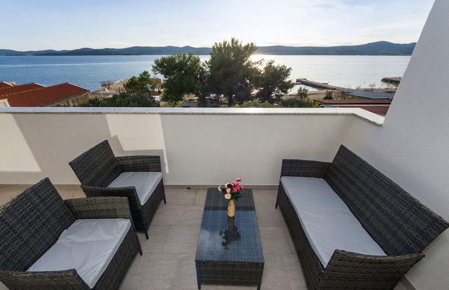 Sea-view Apartment With Garden - Foto 33