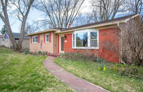 10mins to IUB: 4bd - Karaoke - Pickleball - Foto 6