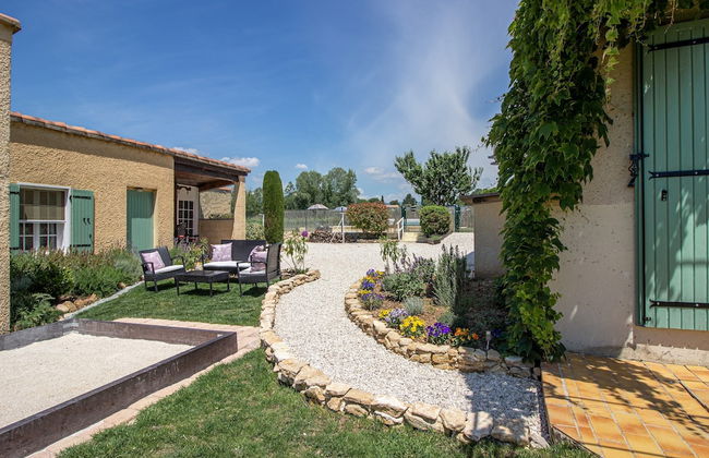 Attractive Holiday Home With Shared Pool in the Luberon - Foto 79