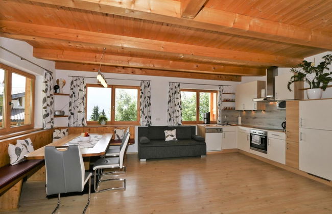Chalet in Zell am Ziller Near Ski Lifts - Foto 9