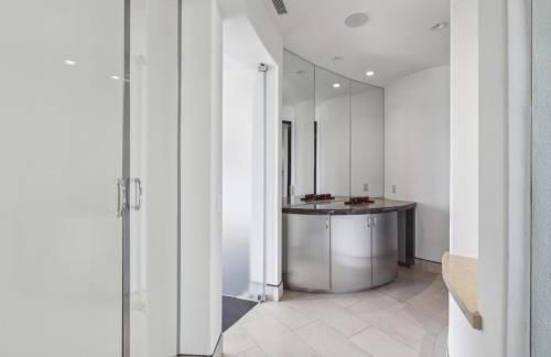 The Wave House! Custom Gem with Panoramic Views, Fire Pit, BBQ, Pool Table - Foto 15