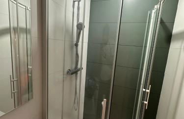 Appartement atypique et chaleureux - 1 chambre - Photo 10