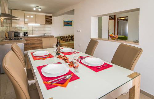 Holiday House Rosalia With Seaview And Swimming Pool - Photo 13