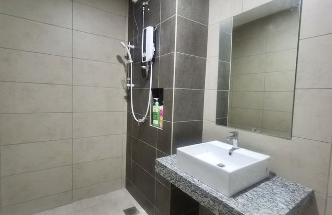 Luminari Suite by Homez Suite - Photo 42