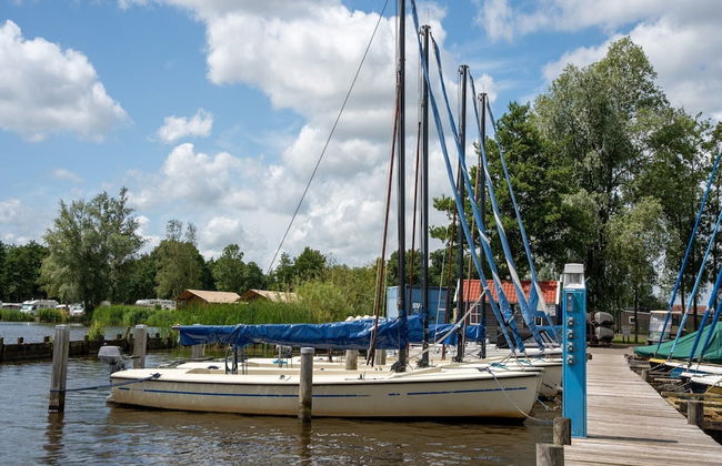 Chalet in Friesland With Play Area - Foto 36
