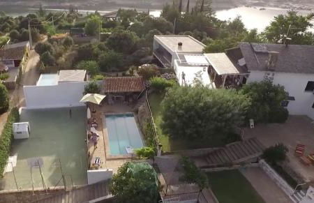 Villa con piscina, jacuzzi y basket junto al lago de El Burguillo - Photo 9