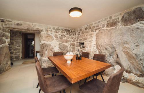 Maison Laurel - Beautiful Stone Estate With Private Pool, Near Split and Omiš - Foto 9