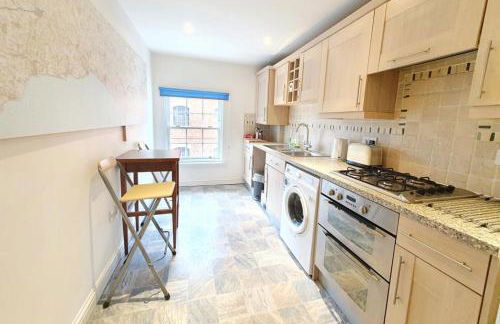 The Knots-Spacious 3 bedroom apartment in Bridport - Photo 9