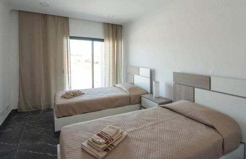 Sunset House - Photo 16