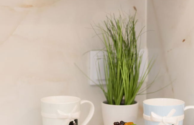 Glamour Studio by Renters Prestige - Photo 25