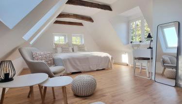 Lichtdurchflutete Dachgeschosswohnung mit Charme - Photo 5