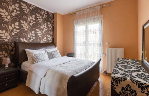 Home In Epanomi - Photo 20