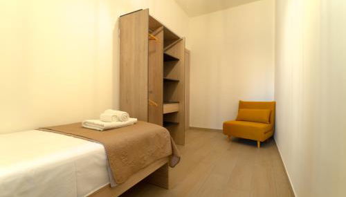 Dimora Spaziosa In Centro & Free Parking - Foto 5, towels, wardrobe