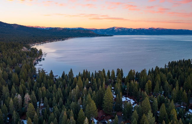 Lundy Bearden Serene Tahoe Retreat With Deck Fireplace and Forest Views - Foto 44