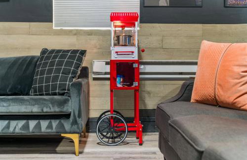 Emerald Lakes Poconos Retreat Game Room, Firepit & Sleeps 10 - Foto 44