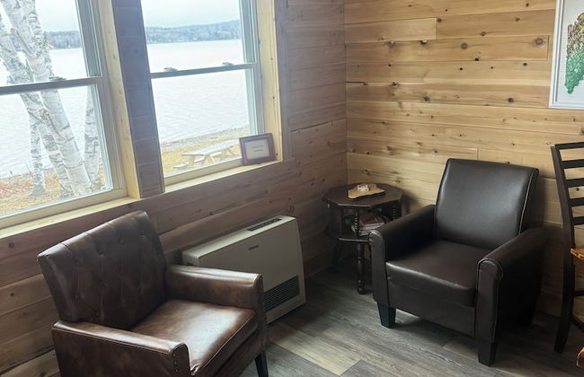 Portage Lakeside Cabins - Photo 55