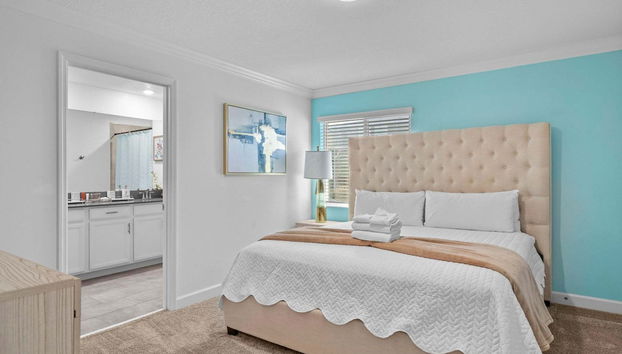 Spacious 5BR Home With Pool Near Top Attractions - Foto 2, Habitación