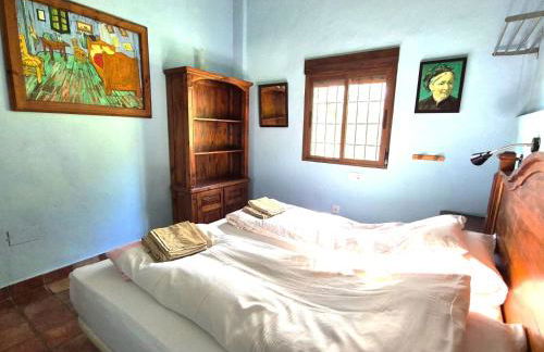 Rural cottage VINCENT van Gogh, with spectacular pool & OPTIONAL private 6 guests jacuzzi - Foto 10