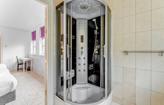 Atmospheric Apartment Near the Beach - Foto 23