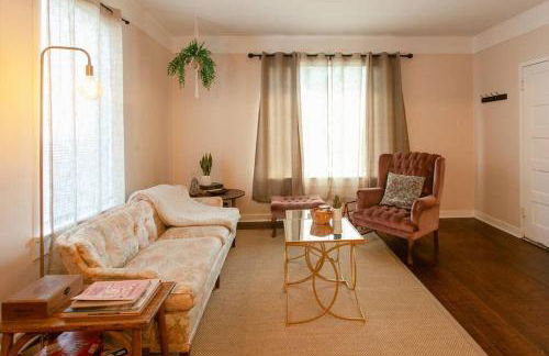 Classic & Cozy Apartments - Parking & Close to DW - Foto 5