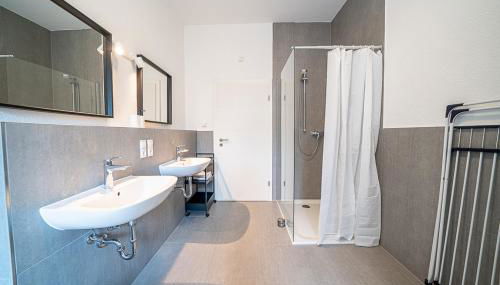 DQ01 - Monteurwohnung - WLAN - 5 Personen - Foto 4