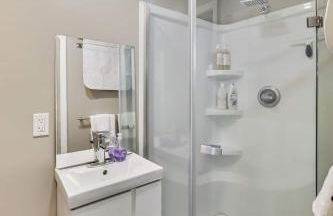 West Oakland Charm 5br4ba AC WD - Photo 26