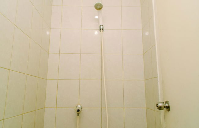 Cozy And Comfort Studio Room At Poris 88 Apartment - Photo 9