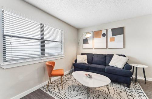 Economy King Bed Suites w Pool, Next to Downtown - Foto 21