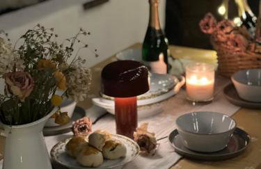 Designer Home 2 Bedroom - 20min to NYC WTC - Private Backyard - Foto 56